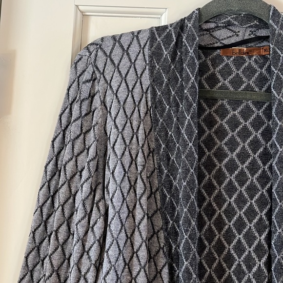 Belldini Gray Open Sweater - Picture 3 of 3